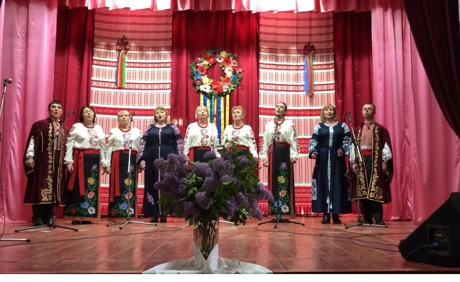 Це вічне і святе , найкраще слово - мама !